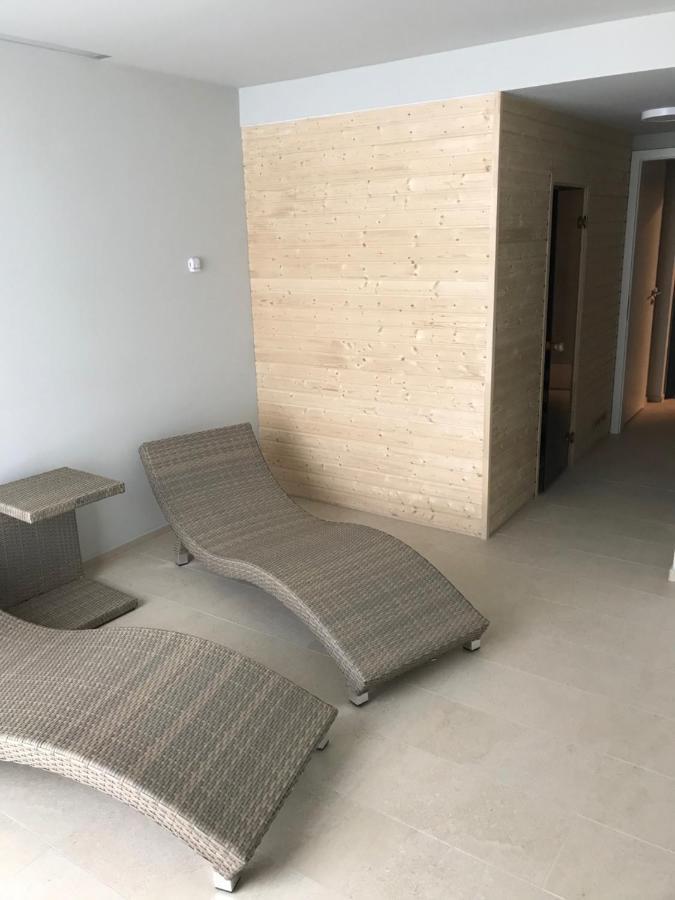 Jezerni Apartman S Terasou A Saunou V Lakepark Residence Доксы Экстерьер фото